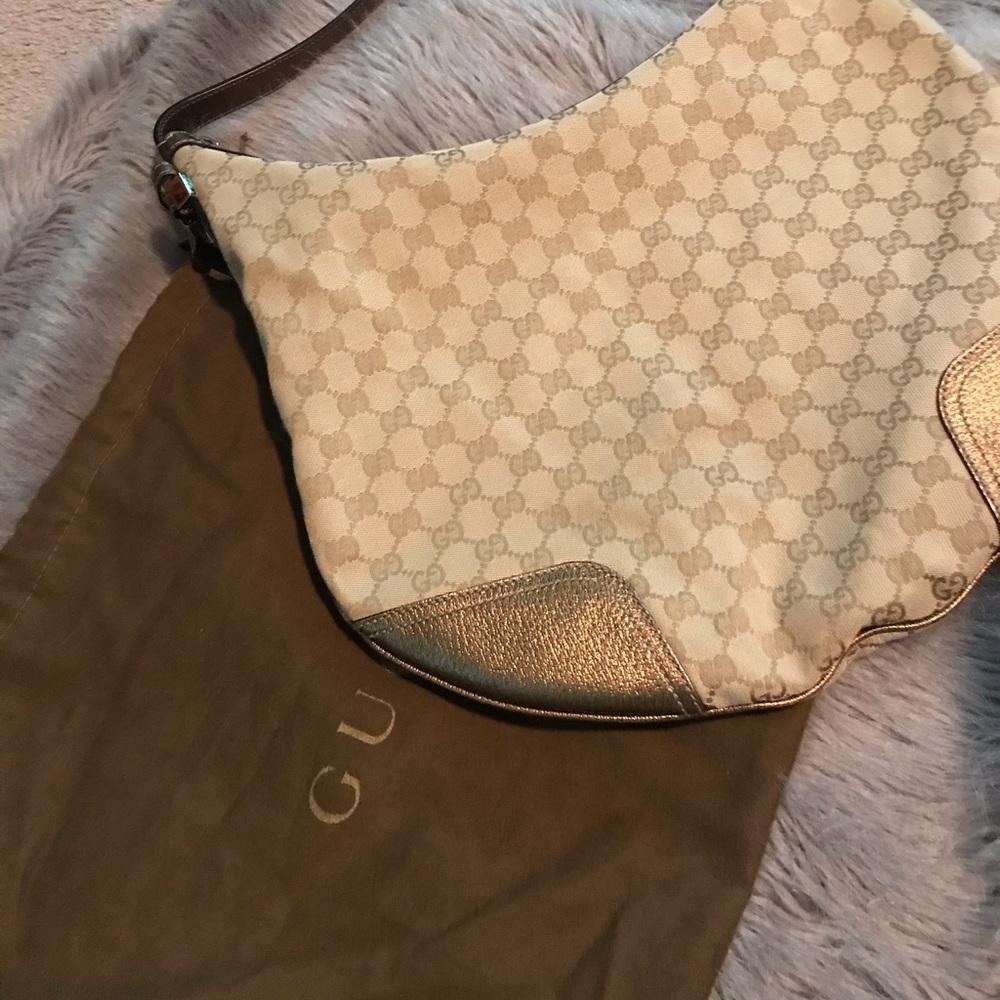 BEAUTIFUL Gucci canvas and leather hobo